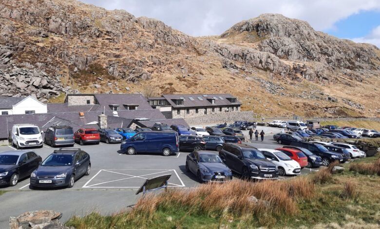 mount snowdon parking